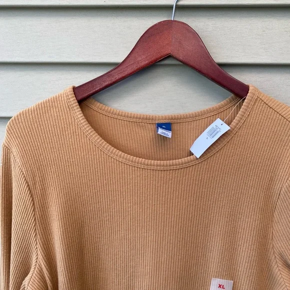 BNWT Old Navy Women's Long Sleeve Ribbed Tee - Tan - Picture 4 of 8
